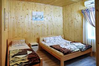 Отель Katrin Hotel Бердянск Семейный люкс с балконом-4
